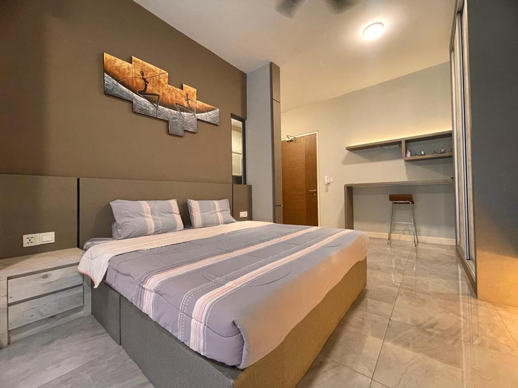 Imperio,res - Raya -- Relax -- Pool View Apartment Malacca